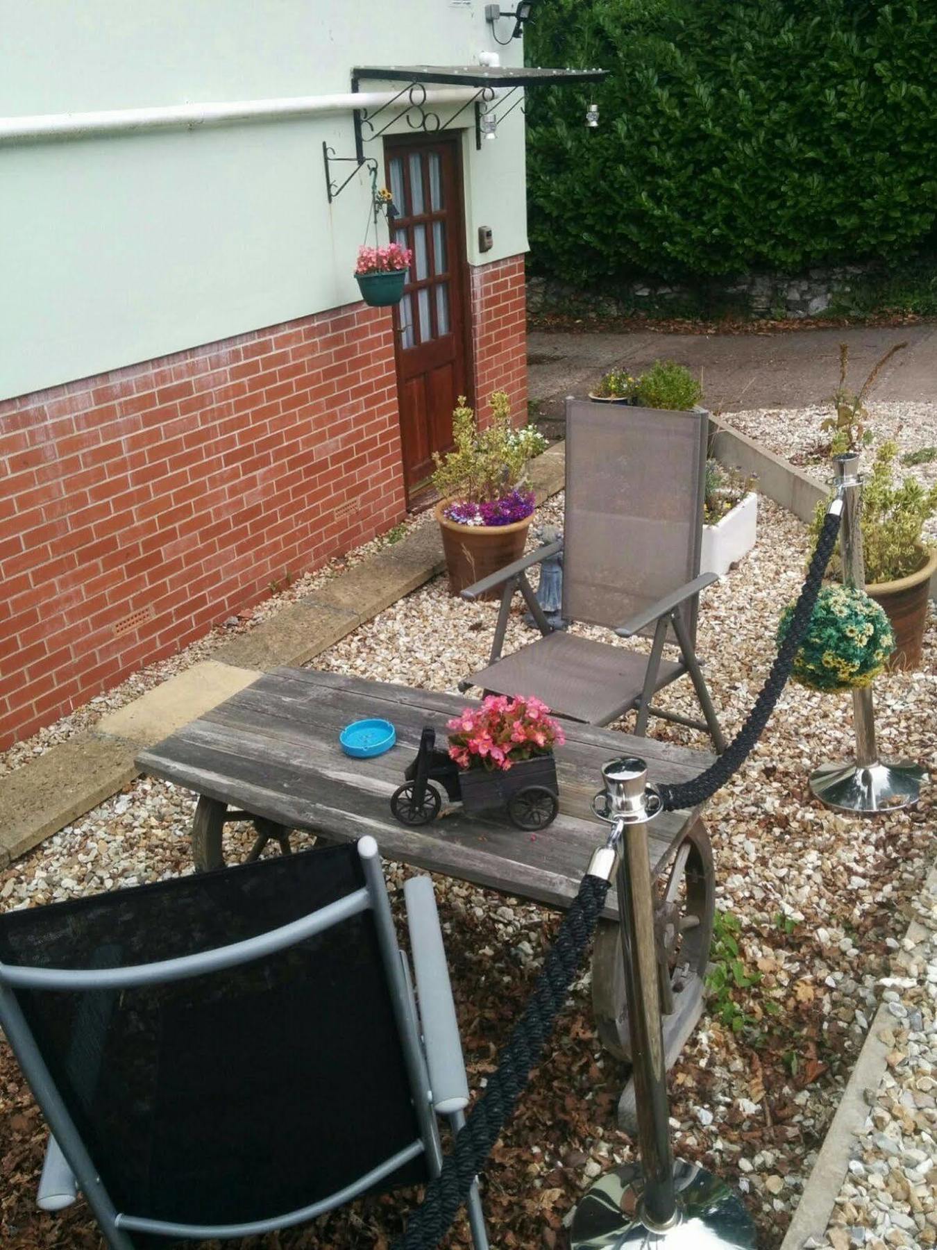 Stunning Countryside Views & Private Balcony! Cozy Room, 3 Miles To Lyme Regis - Free Parking & Wifi アクスミンスター エクステリア 写真
