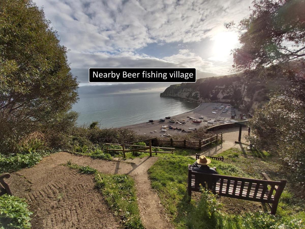 Stunning Countryside Views & Private Balcony! Cozy Room, 3 Miles To Lyme Regis - Free Parking & Wifi アクスミンスター エクステリア 写真