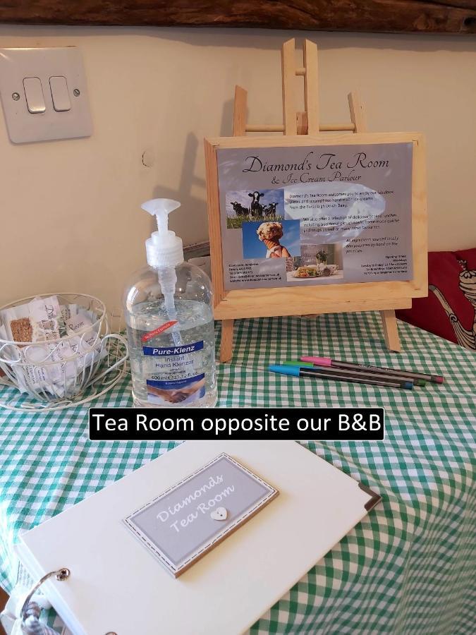 Stunning Countryside Views & Private Balcony! Cozy Room, 3 Miles To Lyme Regis - Free Parking & Wifi アクスミンスター エクステリア 写真
